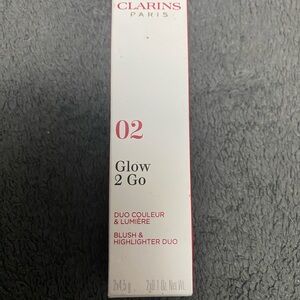Clarins Glow 2 Go Blush & Highlighter Duo - golden peach